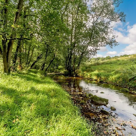 1 Bed In Easton 56742 Kirklinton